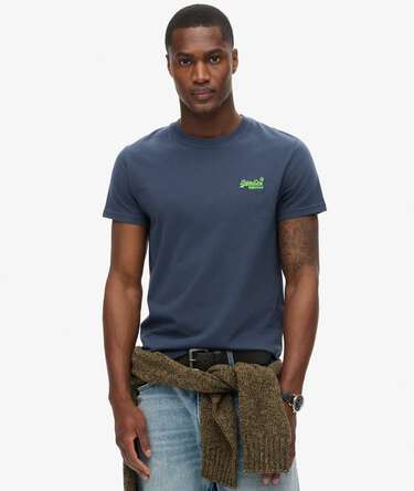 Essential Logo T-Shirt